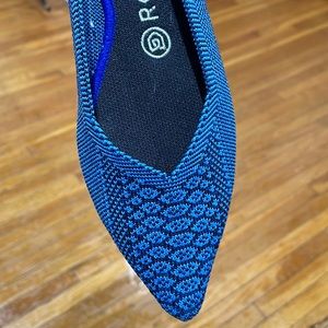 Rothy's The Point in Lapis Retired Python size 7.5  (excellent used condition!)